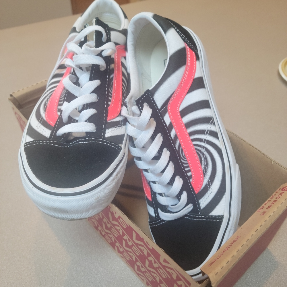 EUC Van's